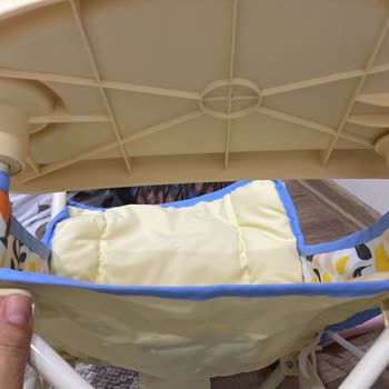 Aldığım Mama Sandalyesinin Tepsisi Yerine Tam Oturmuyor