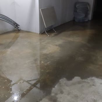 İşletmenin Ruhsatına Rağmen Binaya Verdiği Zarar Ve Gürültü Sorunu Çözülmüyor