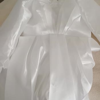 @esr_yamann Görselde Gördüğüm İstediğim Elbiseyi Göndermediler