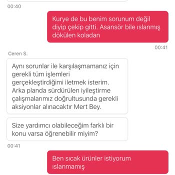 Siparişte Dökülen İçecek Ve Yetersiz Müşteri Hizmeti Deneyimi