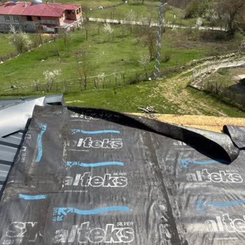 Çatı Ustası İşini Yarım Bıraktı, Paramı Aldı