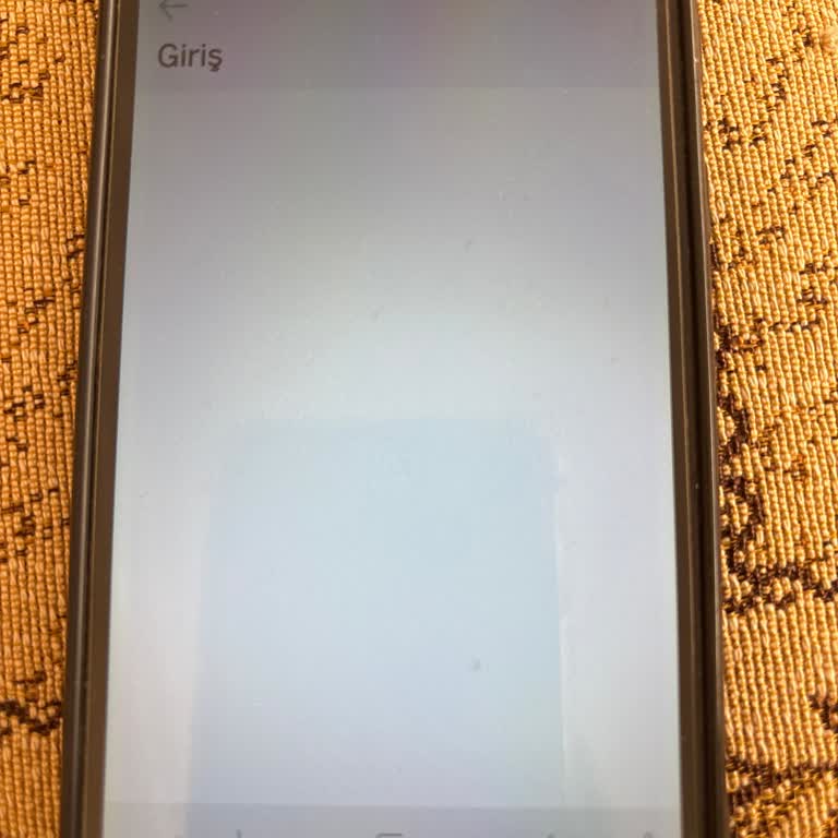 Garanti Mobil Uygulamasında Beyaz Ekran Sorunu Ve Çözüm Eksikliği