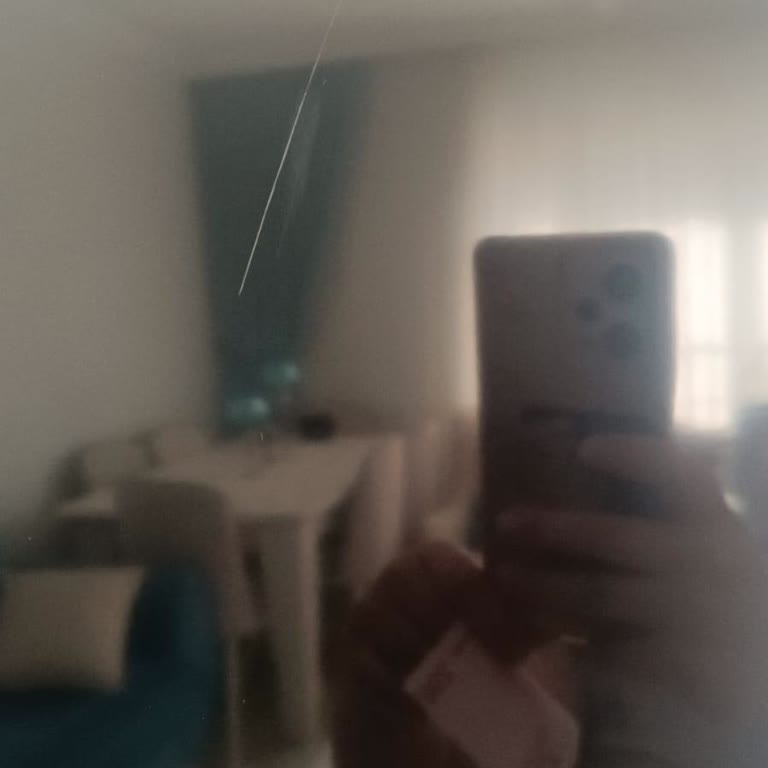 Yeni Alınan TV'de Kılcal Çizik Şoku