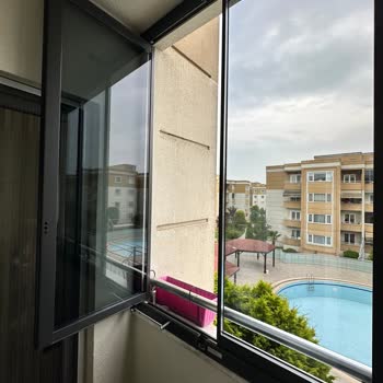 Kapalı Balkon Sisteminde Devam Eden Kayar Mekanizma Sorunu Ve Garanti Desteği Problemi