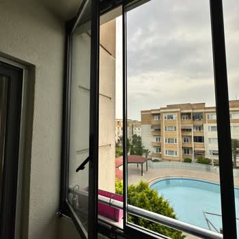 Kapalı Balkon Sisteminde Devam Eden Kayar Mekanizma Sorunu Ve Garanti Desteği Problemi