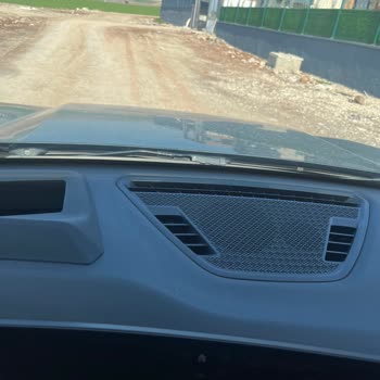 Yıllardır Yapılmayan Yol Hayatımızı Zorlaştırıyor