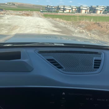 Yıllardır Yapılmayan Yol Hayatımızı Zorlaştırıyor