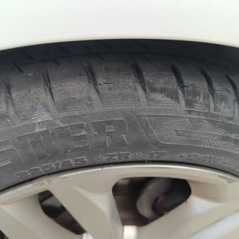 Milestone Lastiklerin Çabuk Çatlaması Ve Güvenlik Endişesi