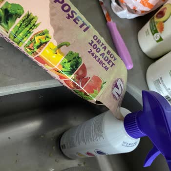 Açık Selsil Sprey Nedeniyle Ürünlerim Zarar Gördü, Mağduriyetim Giderilmiyor