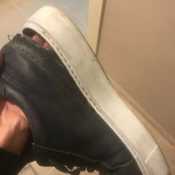 Ayakkabı Rengi Soldu Ve Tabanı Parçalandı, İade Talebim Reddedildi