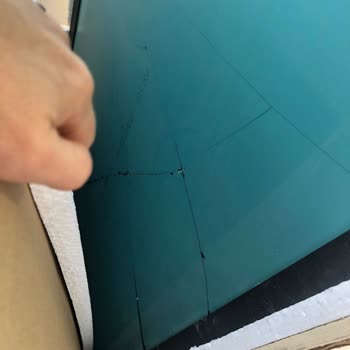 Kırık Gelen Ayna Ve İlgisiz Kargo Hizmetiyle Mağduriyet