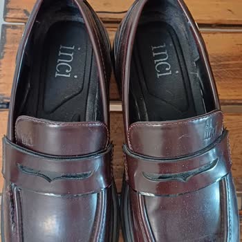 Az Kullanılmış Ayakkabının Üstten Yırtılması Mağduriyet Yarattı