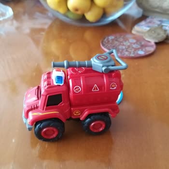 Armağan Oyuncak Mağaza Çalışanının Davranışı Oğlumda Korkuya Yol Açtı