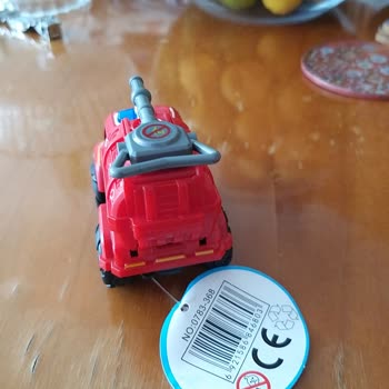 Armağan Oyuncak Mağaza Çalışanının Davranışı Oğlumda Korkuya Yol Açtı