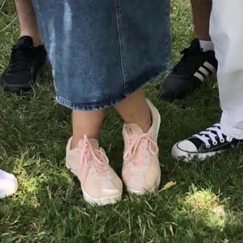 By41lostra Pembe Ayakkabım Kahverengiye Boyandı!