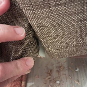 Teslim Edilen Kanepe Kırık Çıktı, Servis Ve Çözüm Sunulmuyor