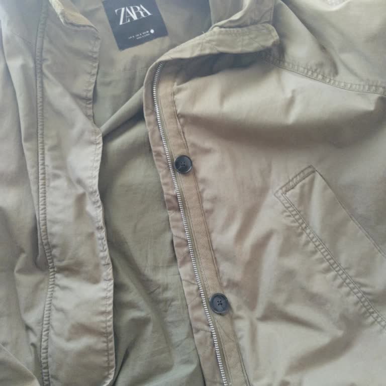 Zara Ceketimde İlk Yıkamada Belirgin Renk Solması Yaşadım