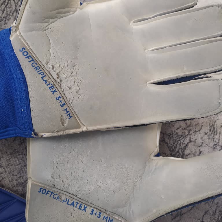 Kipsta Kaleci Eldiveni İlk Maçta Dikişleri Açıldı Ve Garanti Süreci Sorunlu