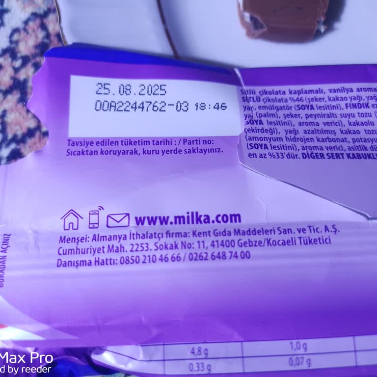 Milka Oreo Çikolatanın İçinden Uzun Kadın Saçı Çıktı