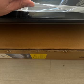 Depoda Bekleyen Televizyon Kırık Çıktı, Değişim Ve İade Sağlanmadı