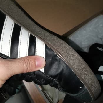 Adidas Ayakkabımın Derisi Kalktı, Değişim Talebim Reddedildi Mağduriyetim Sürüyor
