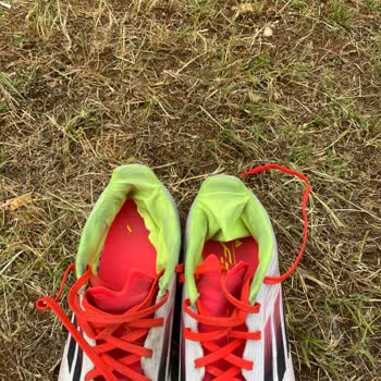 Adidas F50 Kramponlarda Hızlı Yıpranma Ve Kalite Sorunu