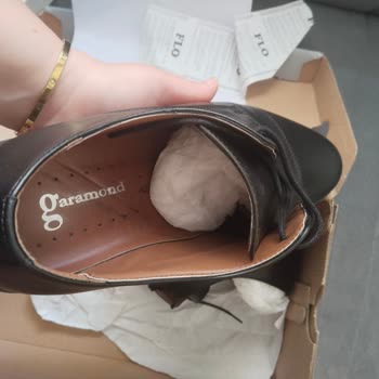 Satın Aldığım Ayakkabının Rahatsızlığına Ve Mağaza İlgisizliğine Çözüm Bulunmuyor