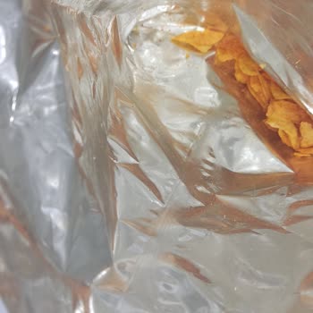 Cips Paketinden Çıkan Saç Teliyle Büyük Hayal Kırıklığı