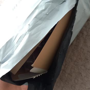 Kargoda Parçalanan Paket: Mahremiyete Saygısızlık!