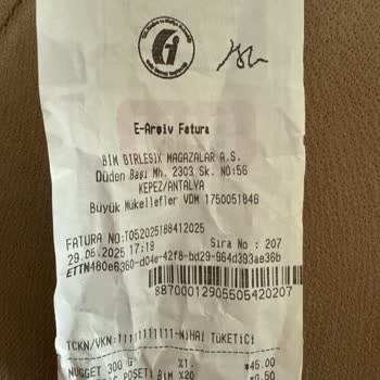 Lezita Nugget İçinden Tüy Çıkması Ve Kalite Kontrol Eksikliği