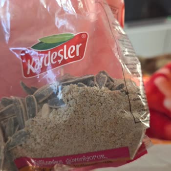 Aldığım Çekirdeğin Yarısı Tuz Çıktı!