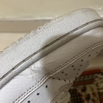 FLO Ayakkabı Garanti Süresi İçinde Açılan Nike Ayakkabımın İadesi Reddedildi