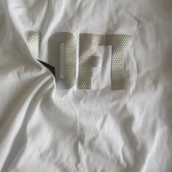 Loft Tişörtün Yazısı İlk Yıkamada Soyuldu, Müşteri Mağdur Edildi