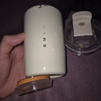 Kısa Sürede Kullanımda Hayal Kırıklığı: Smeg Termos Boyası Ve Isı Tutma Sorunu