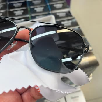 Sıfır Diye Satılan Gözlükte Çizik Çıktı Mağaza Sorumluluk Almadı