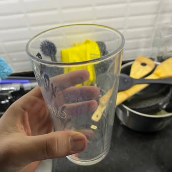 Arçelik Bulaşık Makinesi Bardakları Çiziyor Ve Servis Çözüm Bulamıyor