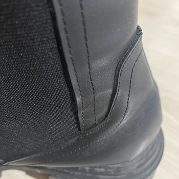 Aldığım Bot Ayağımı Yaraladı, FLO Mağazası Çözüm Sunmadı