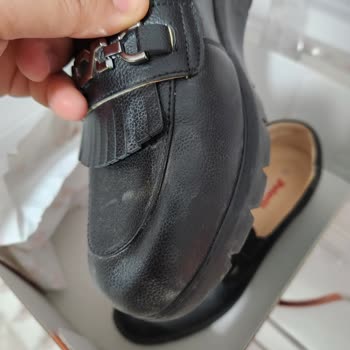 Kullanılmış Ve Kirli Ayakkabı Teslimatı Nedeniyle Mahcubiyet Yaşadım