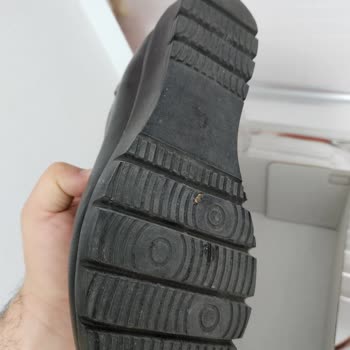 Kullanılmış Ve Kirli Ayakkabı Teslimatı Nedeniyle Mahcubiyet Yaşadım