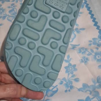 Kadın Terliklerinde İlk Günden Kopan Toka Bağlantısı Mağduriyeti