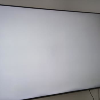 Samsung TV'de Üretim Hatası Görmezden Geliniyor