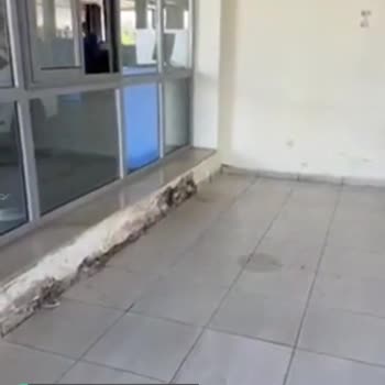 Tüvtürk Bekleme Alanı Çok Kötü Durumda!