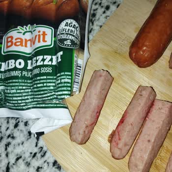 Banvit Füme Sosisin İçinden Gelen Anormal Sıvı Ve Müşteri Mağduriyeti