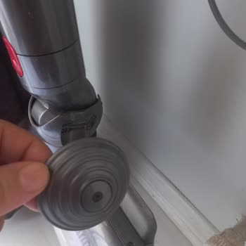 Dyson V15 Süpürge Başlık Arızası Ve Müşteri Hizmetlerine Ulaşamama