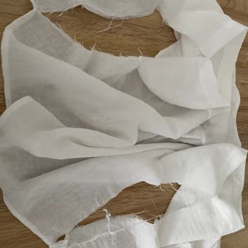 İlk Yıkamada Gömleğin Dikişleri Tamamen Açıldı