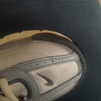 Dalkılıç Spor Aldığım Ayakkabının Ön Dikişleri Açıldı, Dayanıklılığı Şüpheli