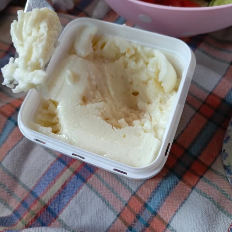 Migros'tan Aldığım Peynir Muhallebi Kıvamında Ve Kötü Tatlıydı