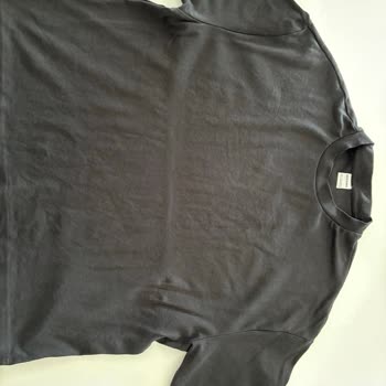 Bershka Tişörtlerde İlk Yıkamada Çekme Ve Baskı Sorunu, Müşteri Hizmetlerinden Dönüş Yok