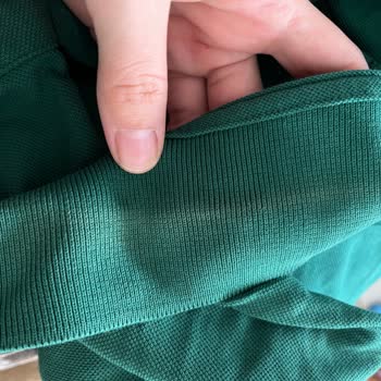 I Bought a Lee T-Shirt as a Gift and It Yellowed After One Wash