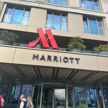 I Went to Charge My EV at Marriott İzmir but the E-Şarj Station Wasn’t Working